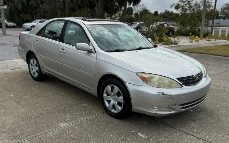2004 Toyota Camry Image 5