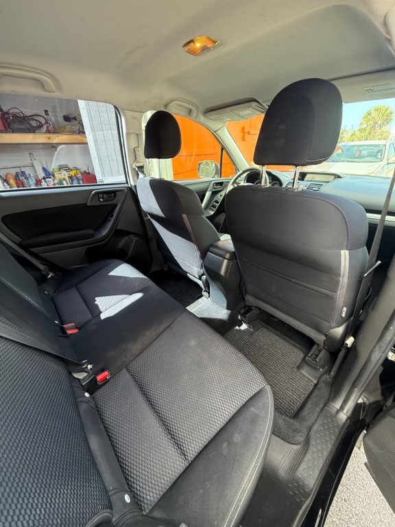 2015 Subaru Forester Image 14