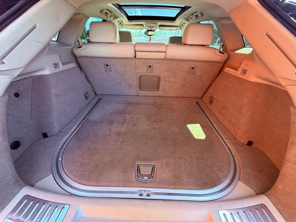 2012 Cadillac SRX Image 9