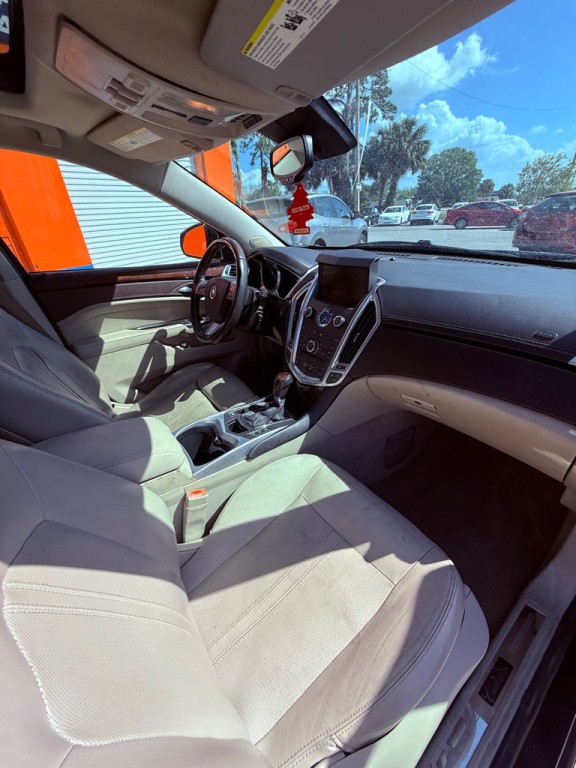 2012 Cadillac SRX Image 10