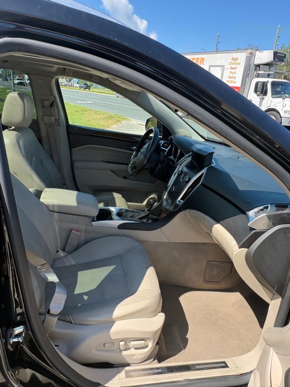 2012 Cadillac SRX Image 10