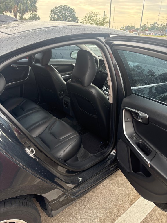 2015 Volvo S60 Image 12