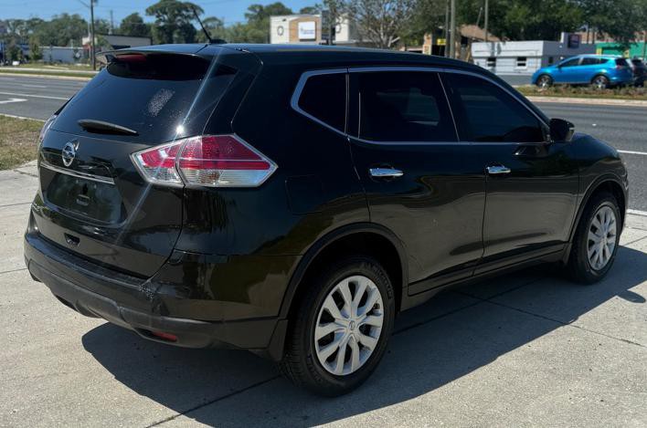 2015 Nissan Rogue Image 4