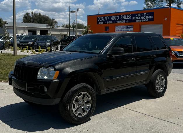 2007 Jeep Grand Cherokee Image 2