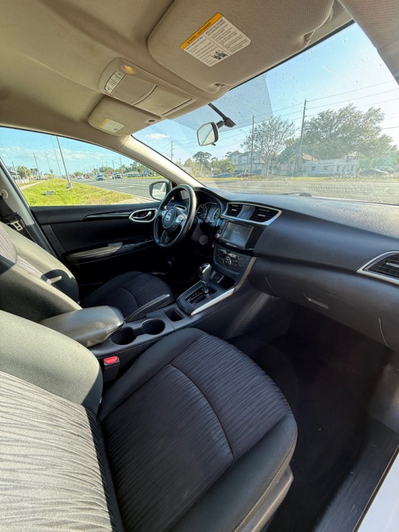 2019 Nissan Sentra Image 11