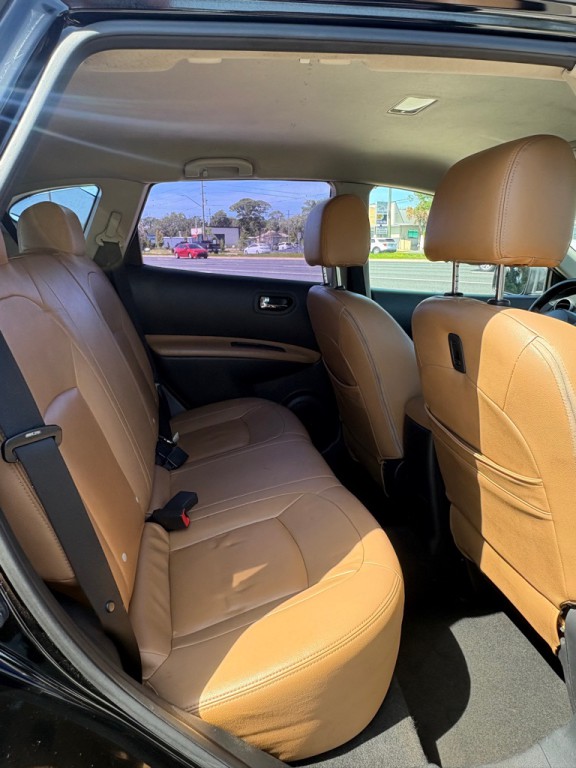 2011 Nissan Rogue Image 5