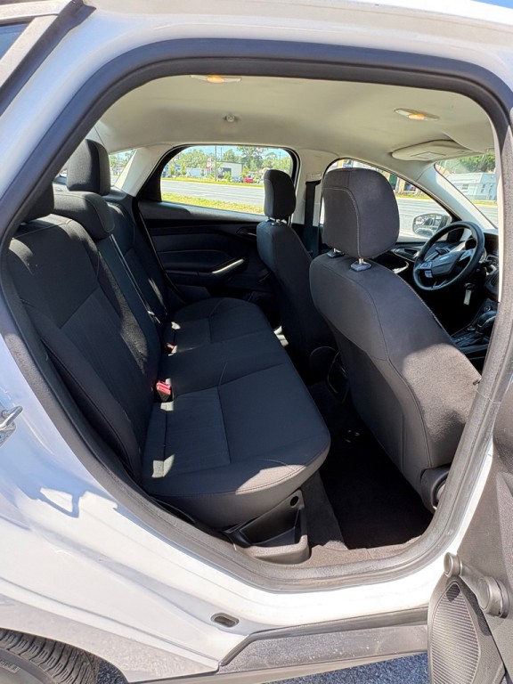 2016 Ford Focus Image 6