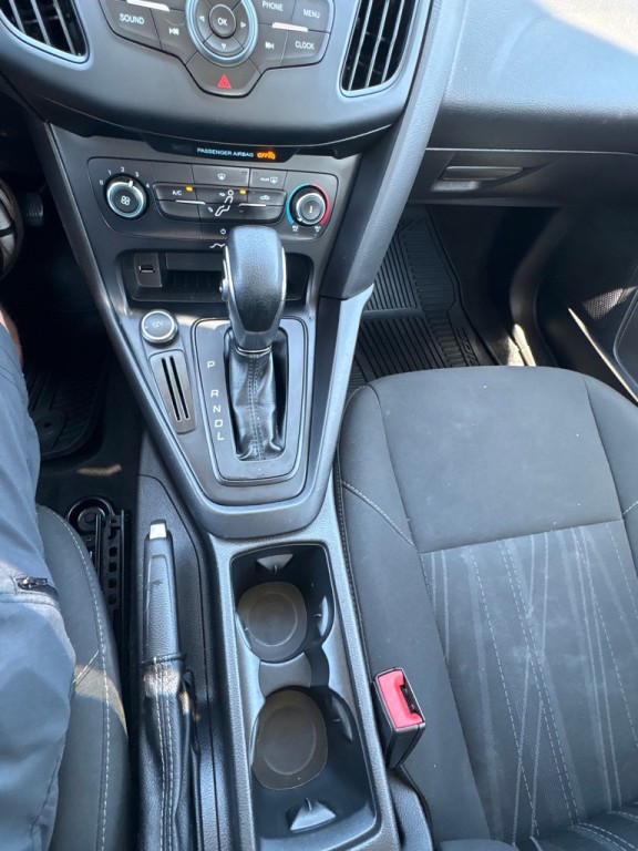 2016 Ford Focus Image 14