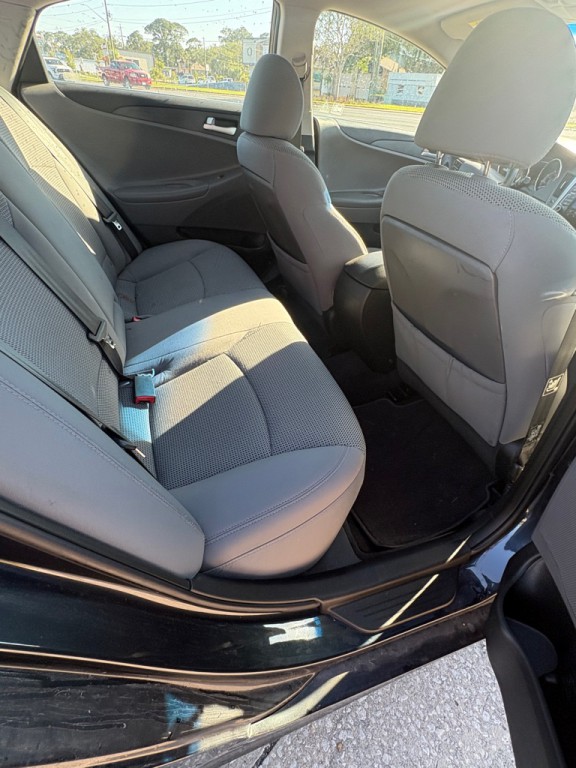 2011 Hyundai Sonata Image 5