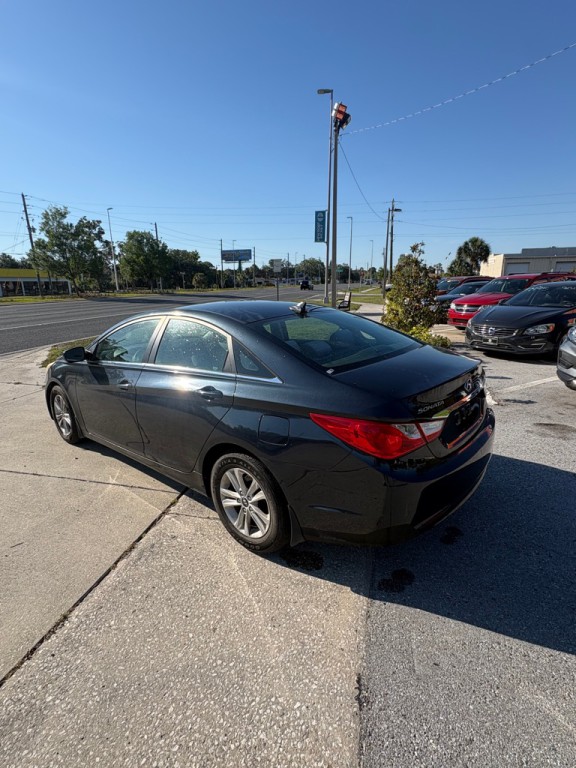 2011 Hyundai Sonata Image 8