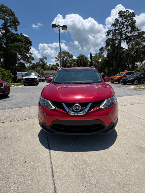 2017 Nissan Rogue Image 2