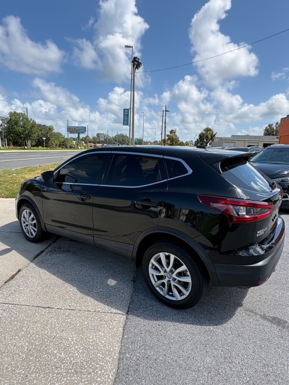 2021 Nissan Rogue Image 8