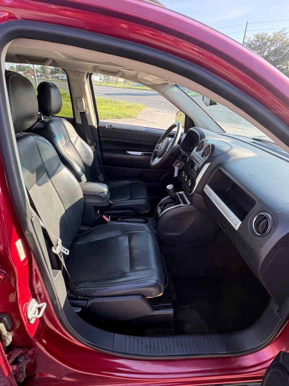 2016 Jeep Compass Image 17