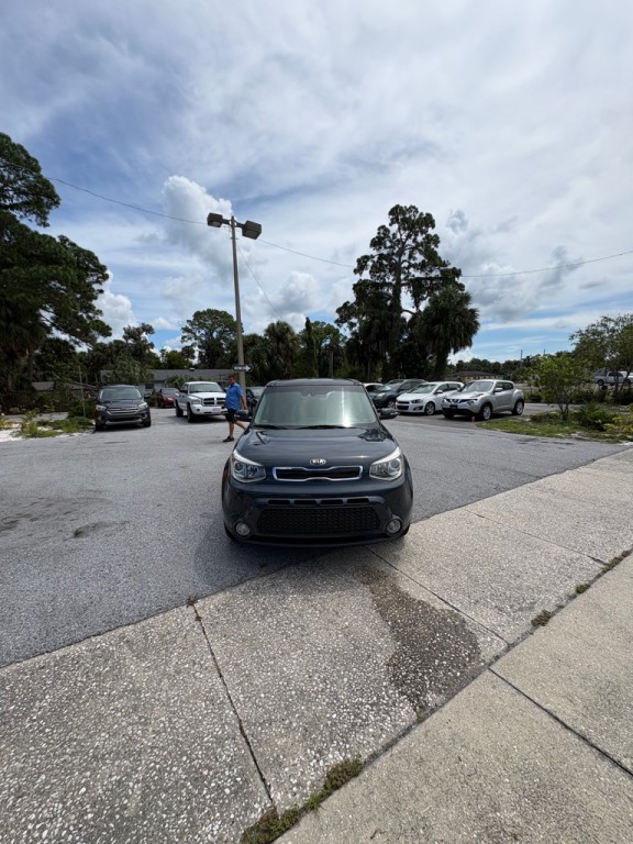 2016 Kia Soul Image 2