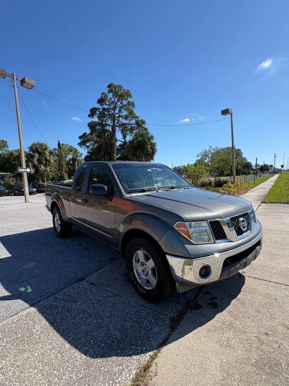 2008 Nissan Frontier Image 4