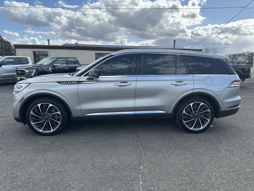 2022 Lincoln Aviator Image 8