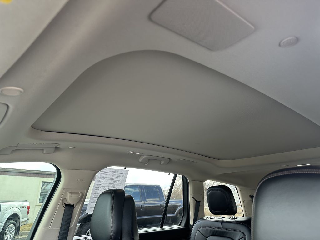 2022 Lincoln Aviator Image 10