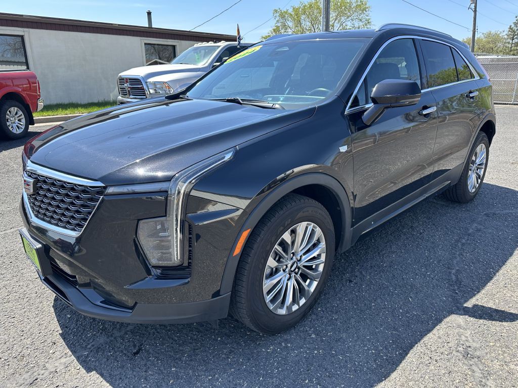 2024 Cadillac XT4 Image 1