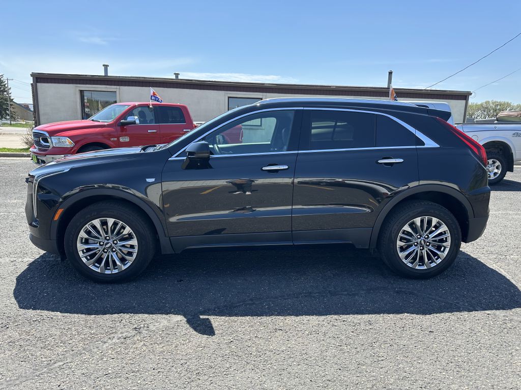 2024 Cadillac XT4 Image 8