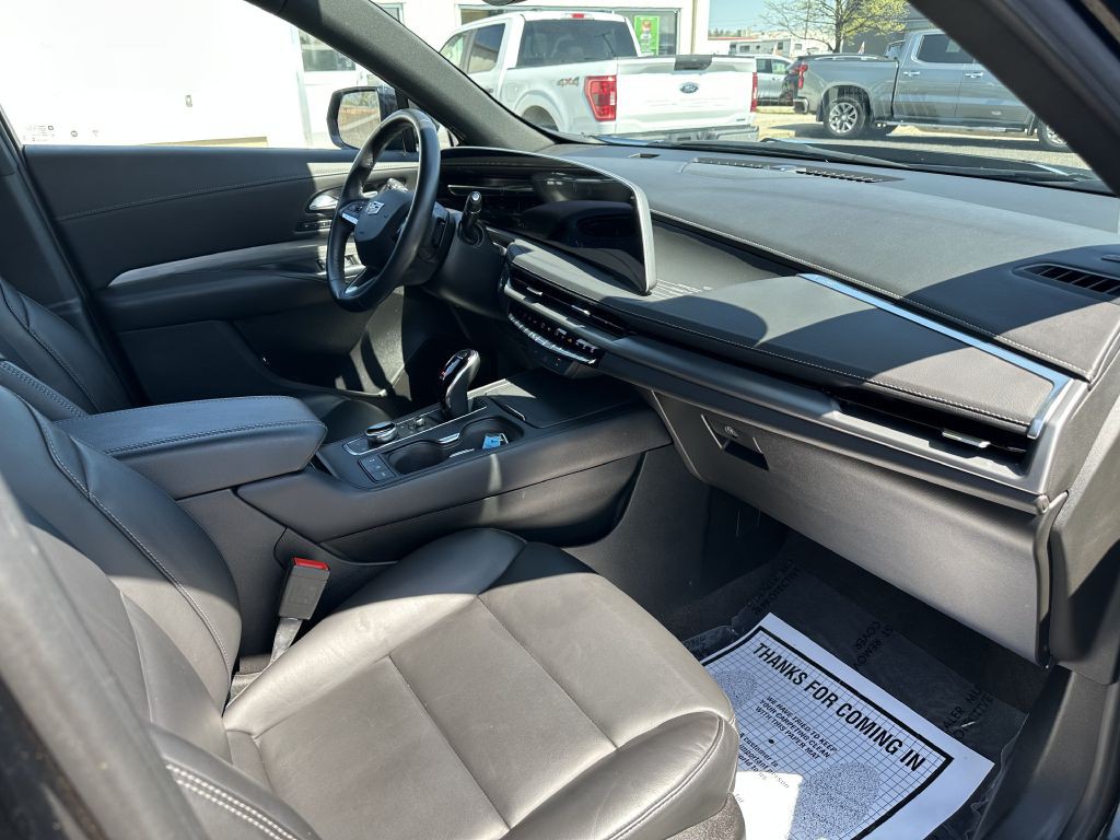 2024 Cadillac XT4 Image 15