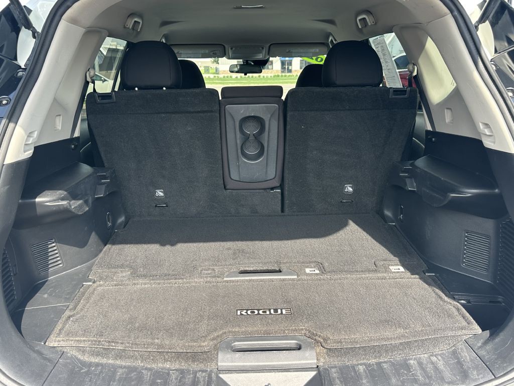 2020 Nissan Rogue Image 15