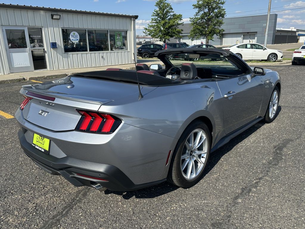 2024 Ford Mustang Image 5