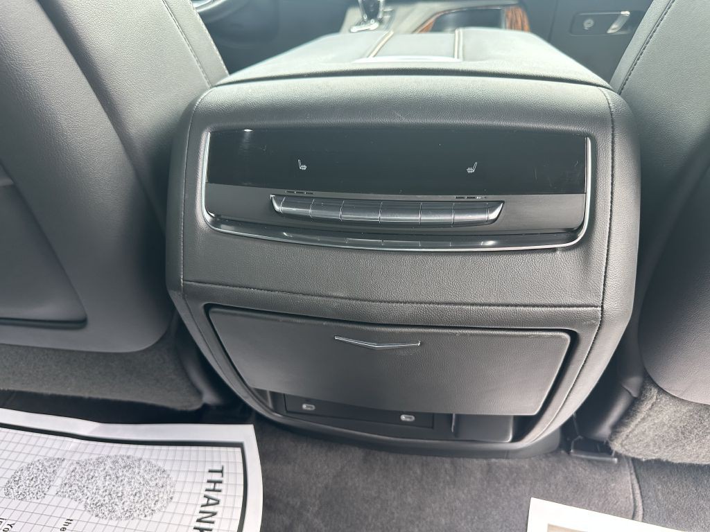 2023 Cadillac Escalade Image 18