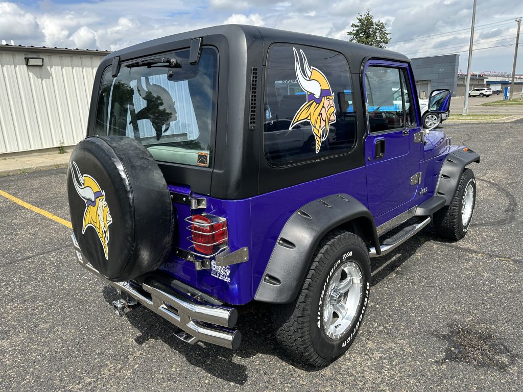 1993 Jeep Wrangler Image 5