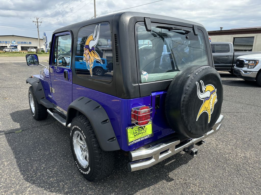 1993 Jeep Wrangler Image 7