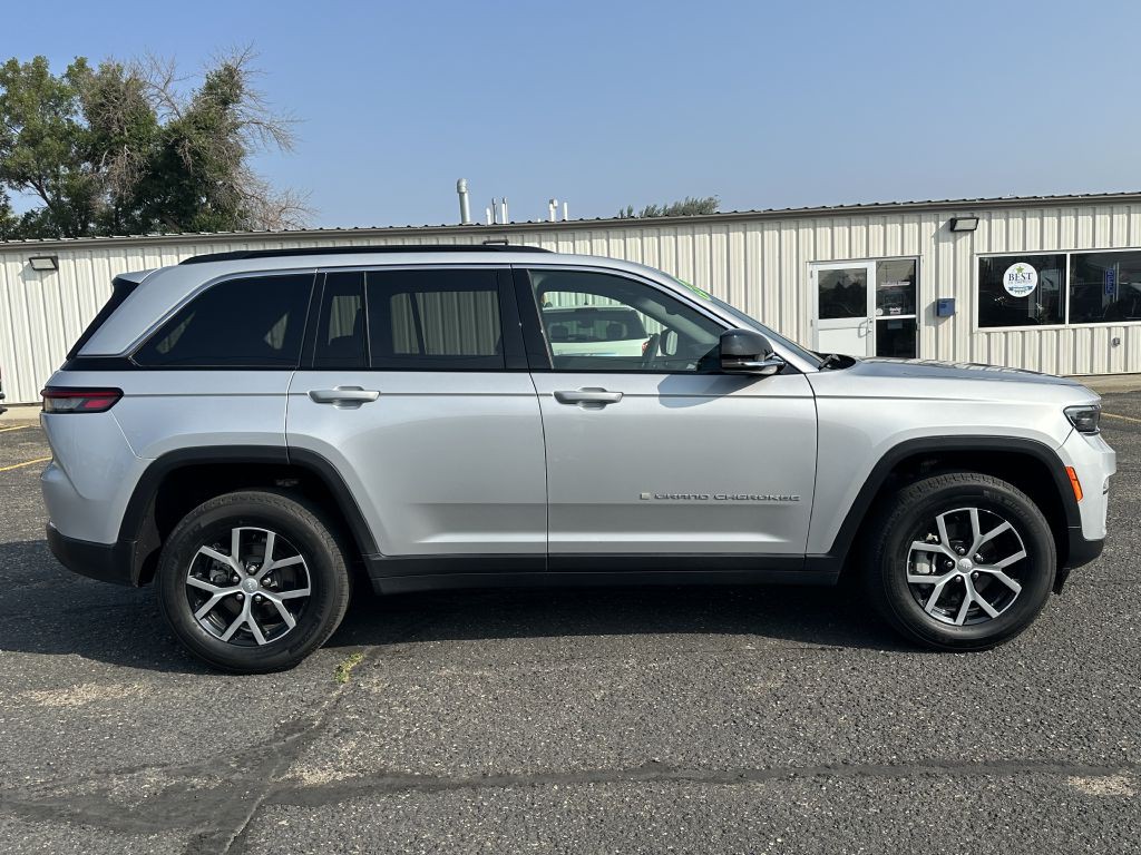 2024 Jeep Grand Cherokee Image 4