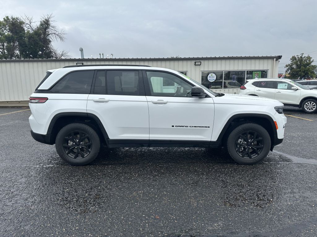 2024 Jeep Grand Cherokee Image 4