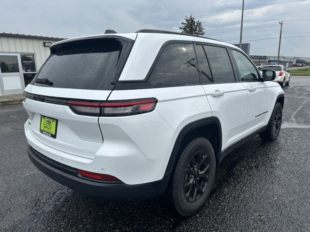 2024 Jeep Grand Cherokee Image 5