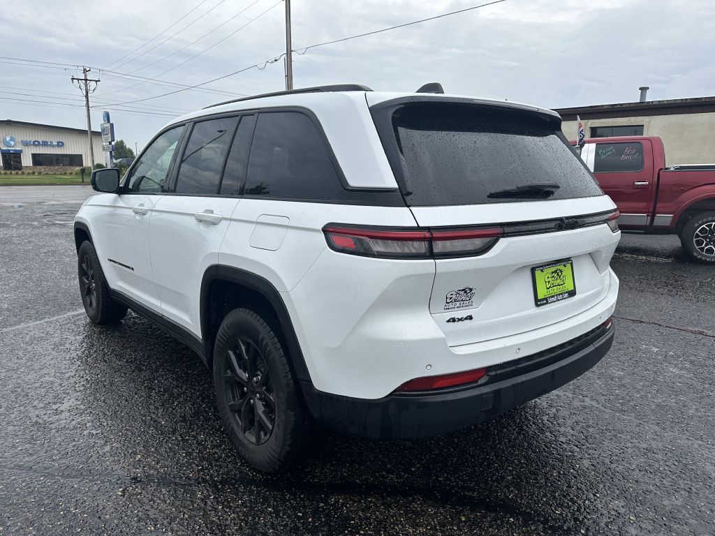 2024 Jeep Grand Cherokee Image 7