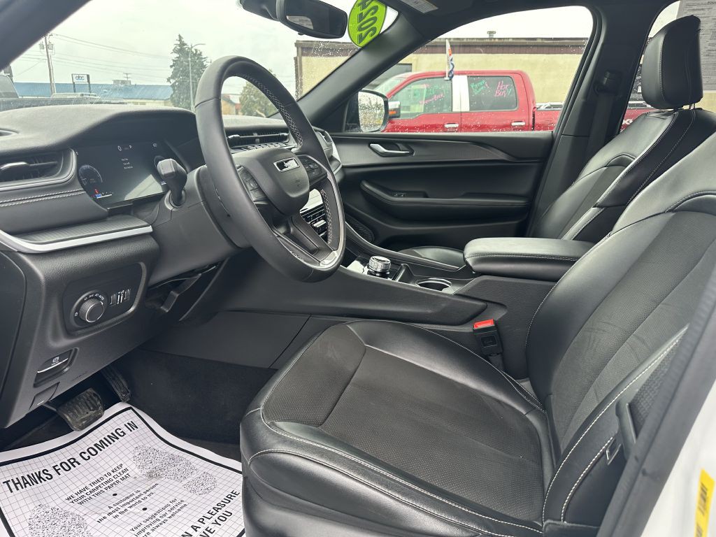 2024 Jeep Grand Cherokee Image 9