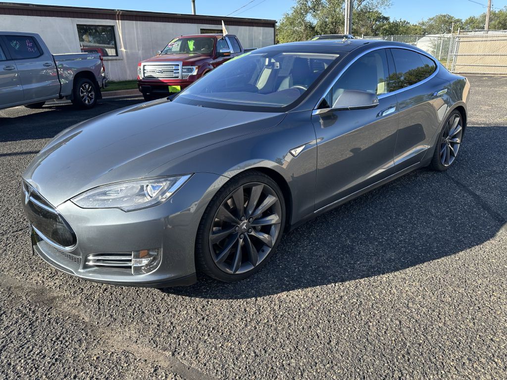 2013 Tesla Model S Image 1