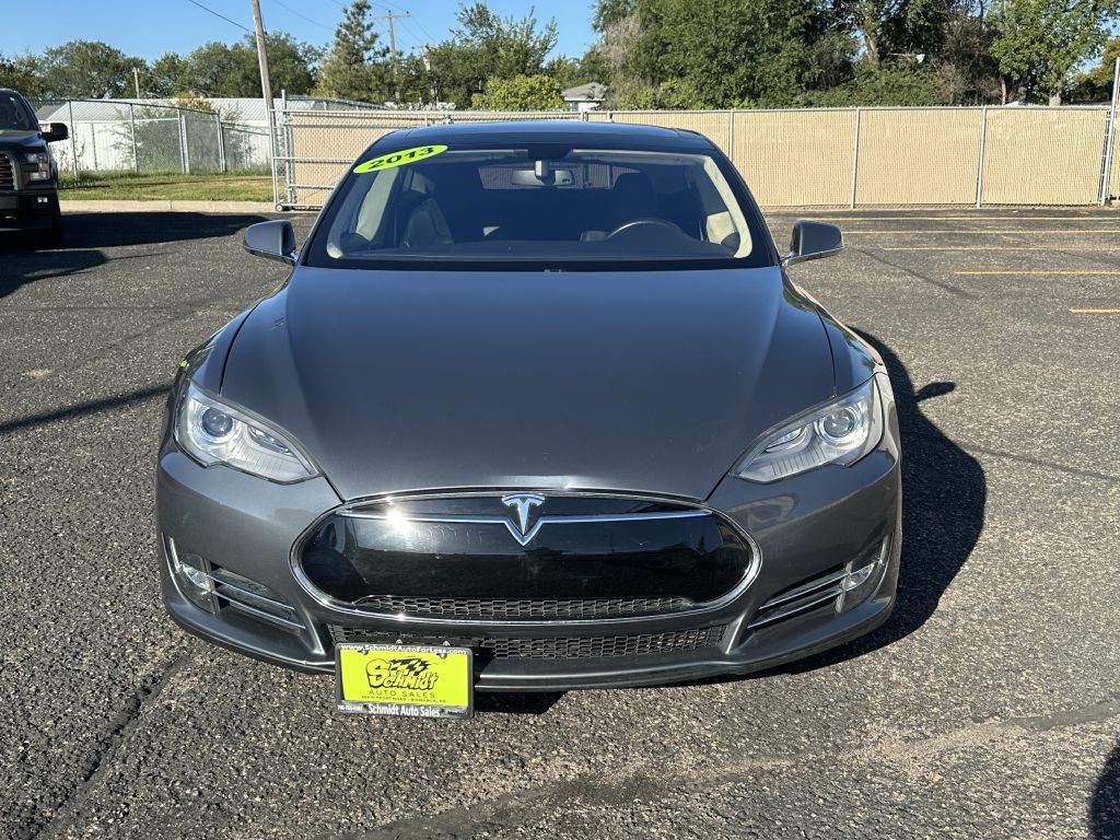 2013 Tesla Model S Image 2