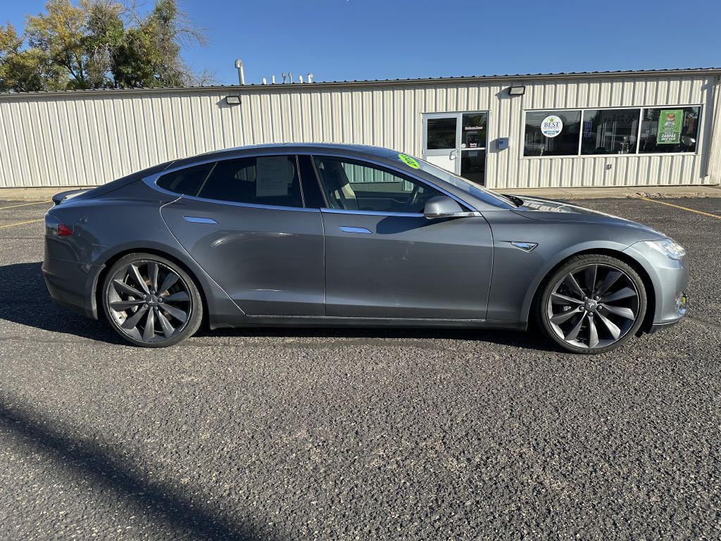 2013 Tesla Model S Image 4