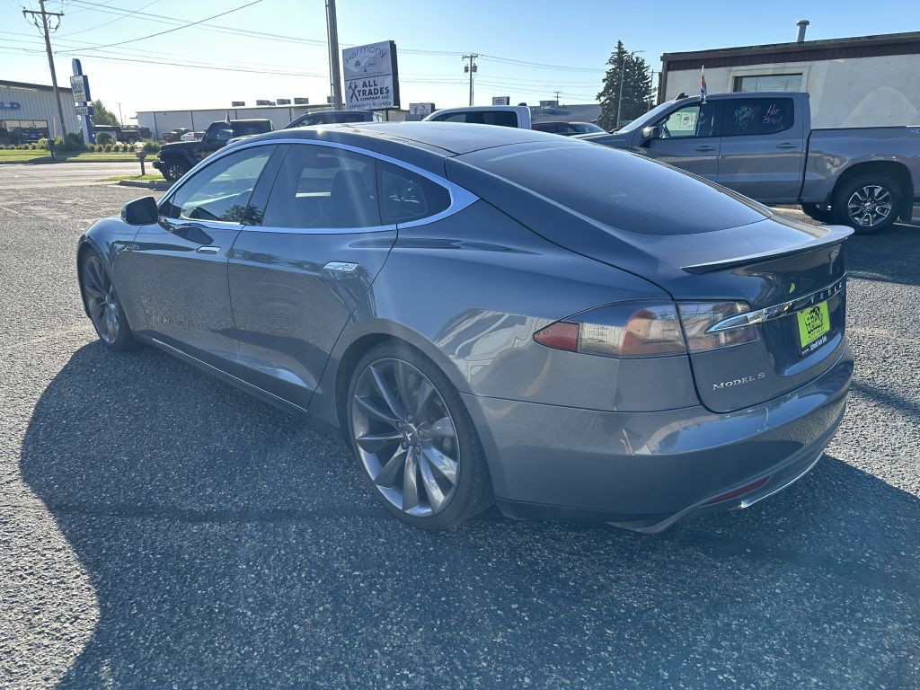 2013 Tesla Model S Image 7