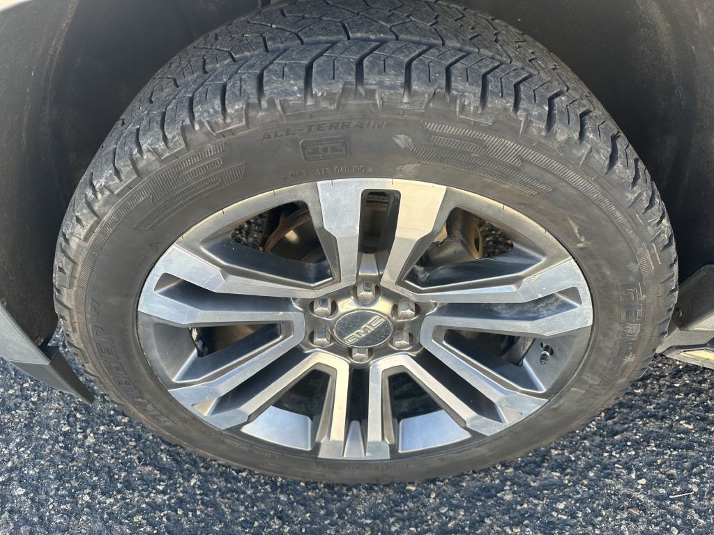 2019 GMC Yukon Image 19