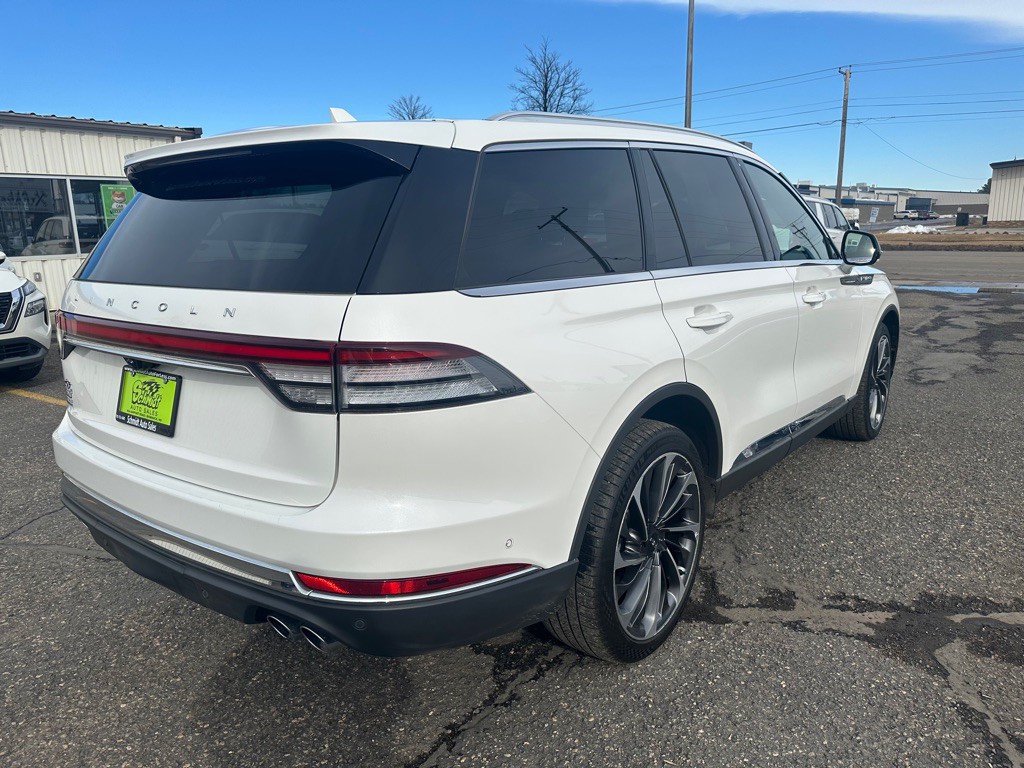2022 Lincoln Aviator Image 5