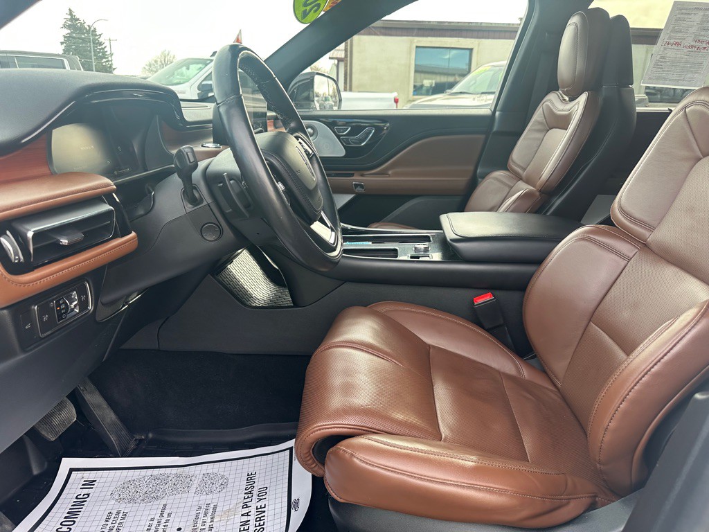 2022 Lincoln Aviator Image 9