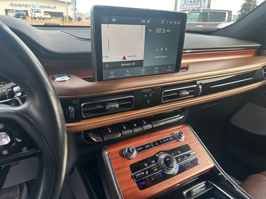 2022 Lincoln Aviator Image 12