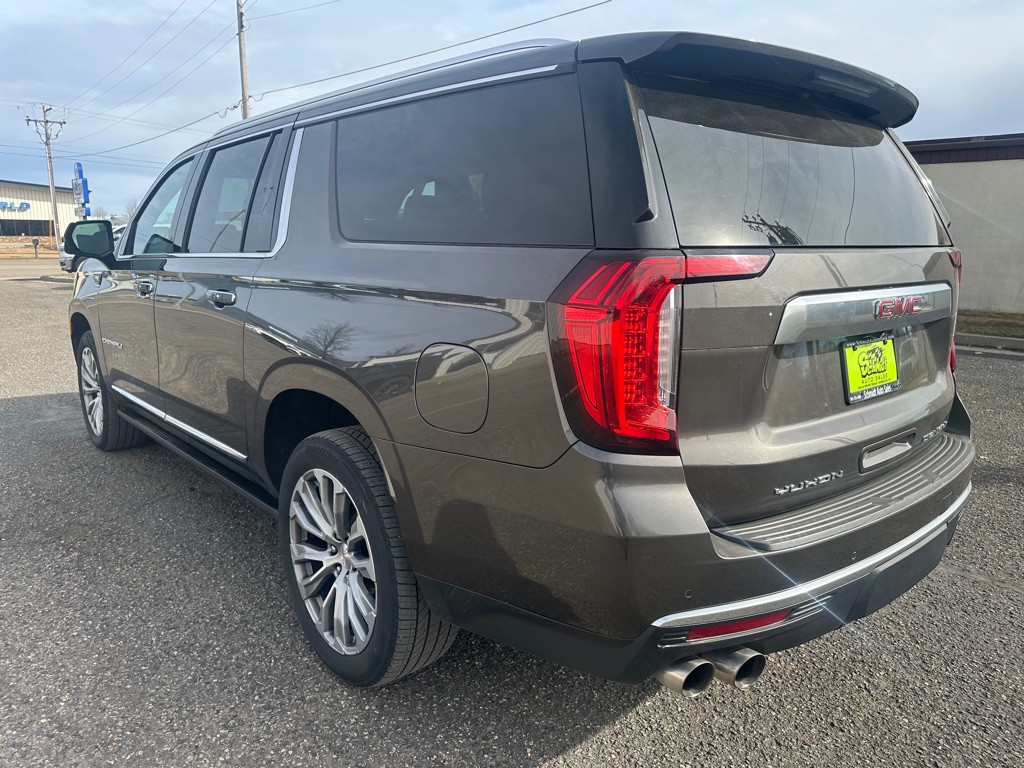 2021 GMC Yukon Image 7