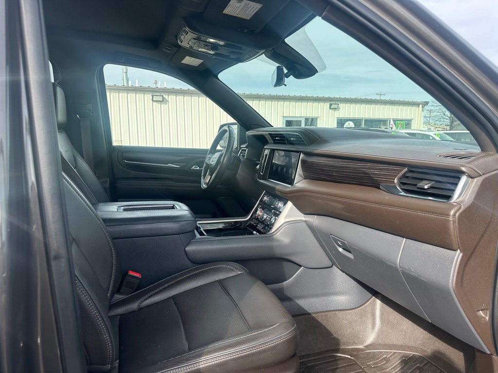 2021 GMC Yukon Image 14