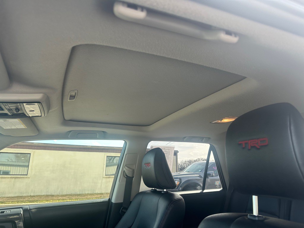 2020 Toyota 4Runner Image 10