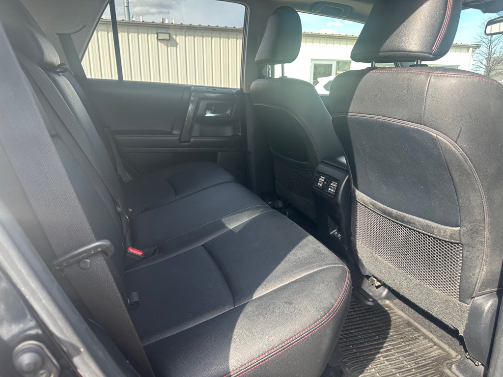 2020 Toyota 4Runner Image 15