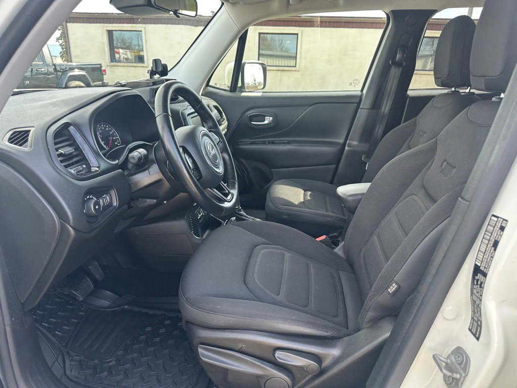 2017 Jeep Renegade Image 9