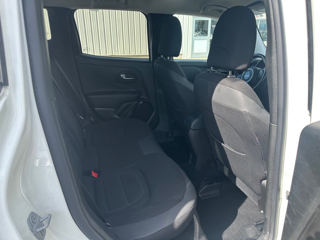 2017 Jeep Renegade Image 15