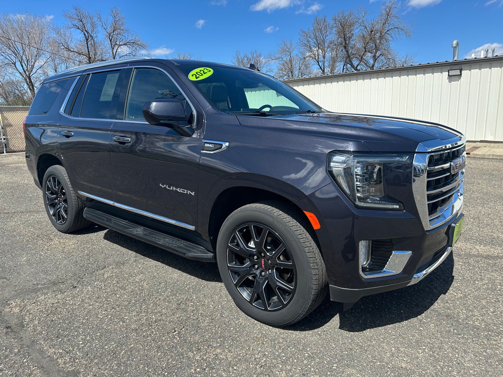2023 GMC Yukon Image 3