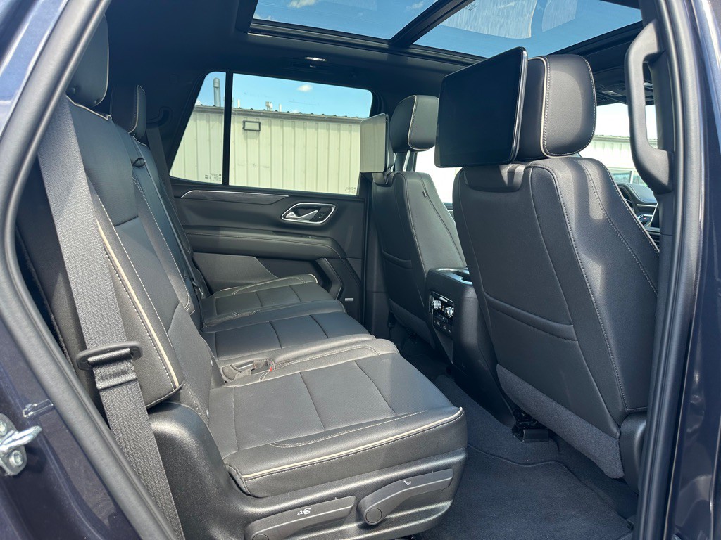 2023 GMC Yukon Image 16